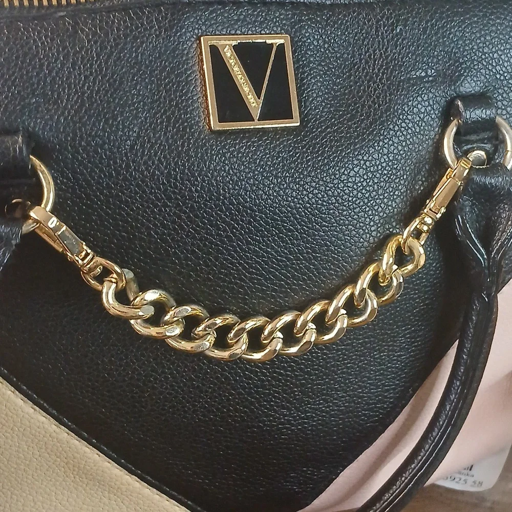 VICTORIA'S SECRET The Victoria Slouchy Satchel in Blush Colorblock - Picture 12 of 13